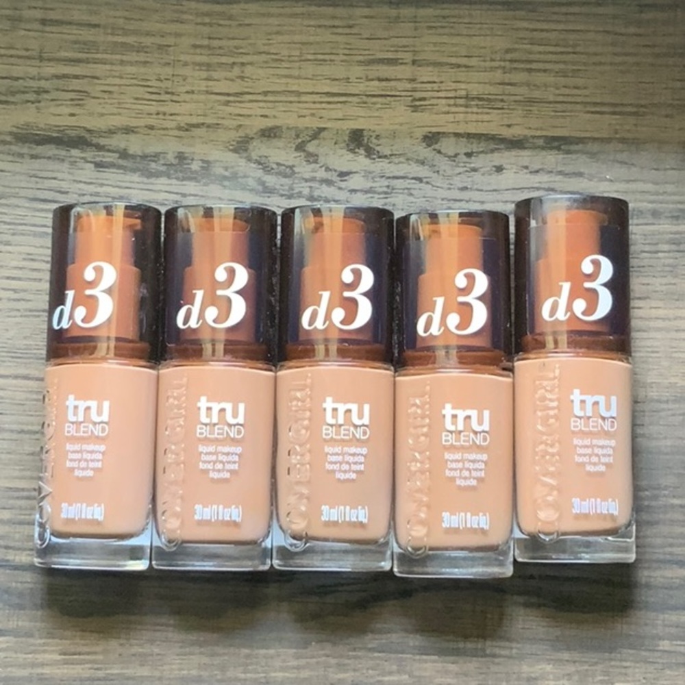 5 CoverGirl Foundations